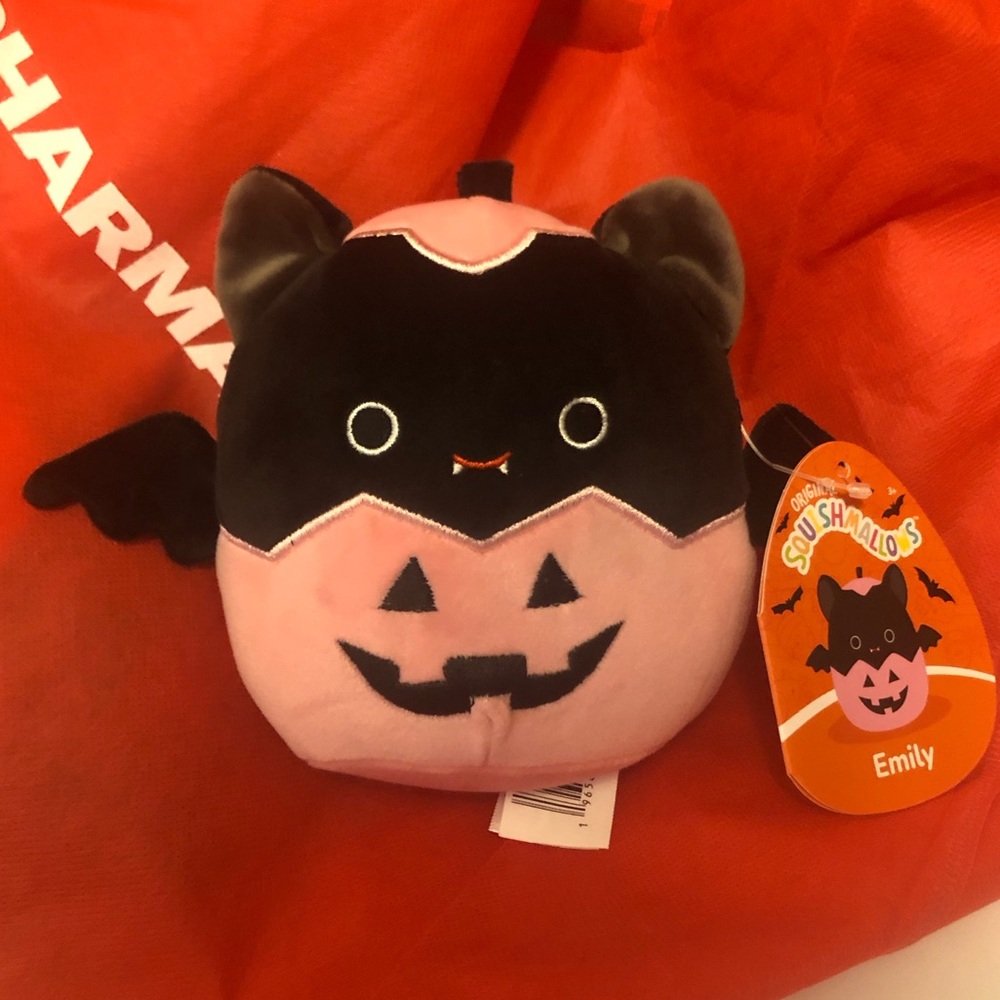 🦇💖🎃 Emily 5’’